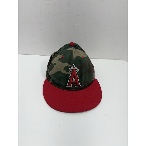 Los Angeles AngelsNew Era 9Fifty Camo & Red Fitted Sz 7 3/8 Cap Hat - Picture 1 of 7